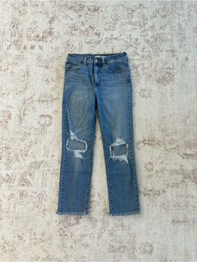 Levi's Distressed Cropped Jeans - Light Blue